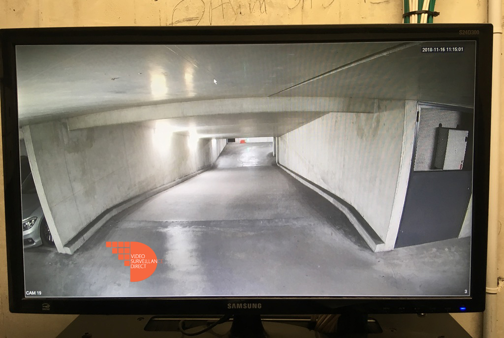 exemple vision camera cachée dans parking souterrain